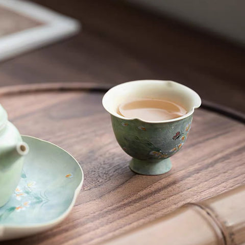 Gardenia Petal High Footed Cup